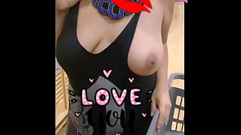 Wallmart Sideboobs Flashing