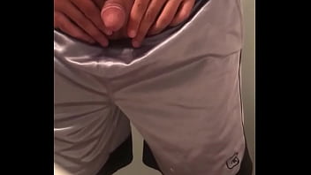 Solo, Guy, Pissing, Gay, Pee, Piss - Gay - 2025 - Steamy - Session - Video 3731585