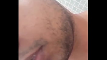 Garoto Brinca Com A Própria Porra