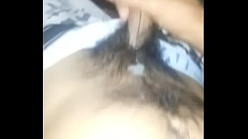 Batendo Uma Pra Relaxar - gay, punheta, gozando - Video 3652308