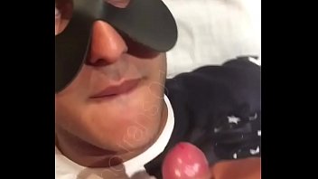 Narizinho Trans Gozando Muito Na Boca E Na Cara Do Personal Trainer