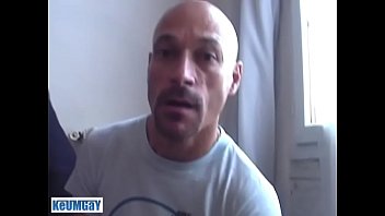 Real French Straight Salesman Gets Sucked His Big Cock By A Client To Win A Contract.