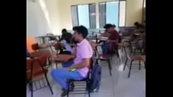 Semerenda V. En El Examen De Electrónica Analógica