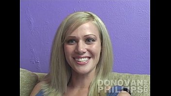 ⁣Taylor Masturbating With Her Vibrator