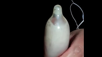 Huge Load In Condom - cum, condom, masturbation, soloboy - Video 3646261