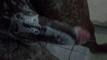 Me Ajuda A Lavar Ele?