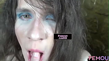 Trap Beauty Dildoing Her Tight Asshole