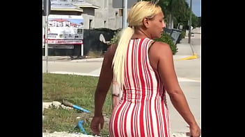 Candid Chick Who Like Me