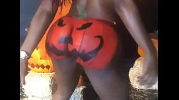 Culona Moviendo El Culo