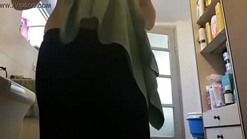 Inthebathroomwithmomsoft 04 11