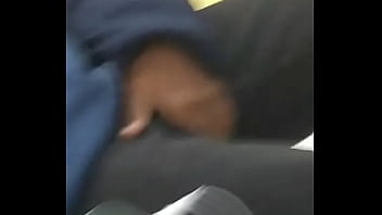 Negão Pegando Malaquias Em Público