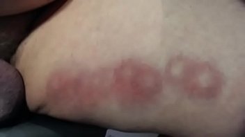 30 Schläge Auf Die Innenschenkel