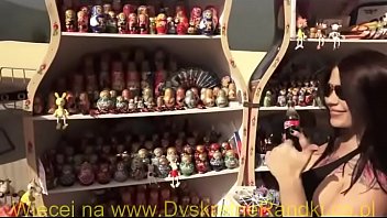 Żonka Zabawia Się W Kolejce Górskiej