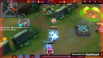 5 Safados Famintos Comendo O Cuzinho Do Strath Safado