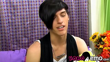 Nerdy Twink With His Emo Buddy Great Oral And Fucking