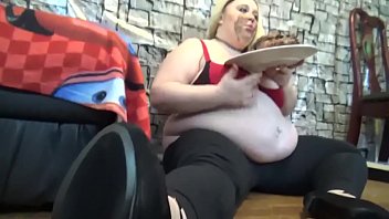 Fat Piggy I Met On Bbwstu.com Stuffing Chocolate Cake