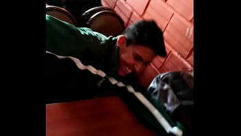 Sereno Moreno Comiendo A Grandote