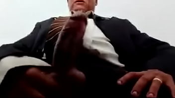 Papai Batendo Punheta No Escritório De Advocacia