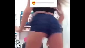 Amiguinha Ensinando Como Se Faz _ _