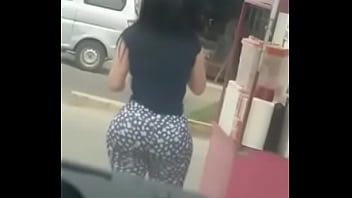 Culona Venezola Vendiendo Cafecito