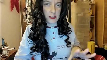 Piscio Sulla Foto Della Tua Ex Moglie Ti Diverte Vero?