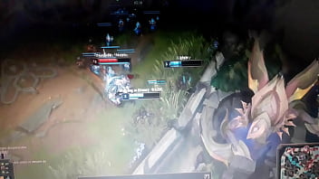 Travesti Ruiva E Anão Negão, Fodendo O Urso Peludo, Um Magrelo, E Uma Galinha