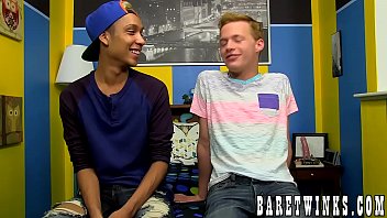 Skinny Twinkies Smash Butts And Drain Their Nuts In Bed