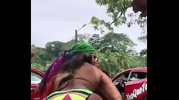 Meneo Antes De Que Me Rompan El Culo