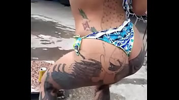 Novinha Rabuda Dançando Funk - rabuda, amador, funk, novinha, tatuada - Video 3595132