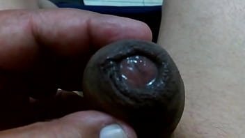 Meu Pau Babando Muito, Com Erupção. Olha Isso!!!