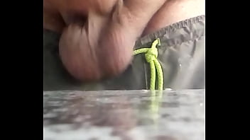 Batendo E Gemendo Louco De Tesão