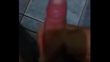 Punheta Gostosa Antes Do Banho Com Jemerson Barbosa.