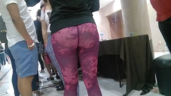 Me Encontré A Esta Putita Irresistible Nalgona