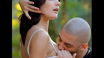 Who is she..?? What is her name..??? please comment..!!!