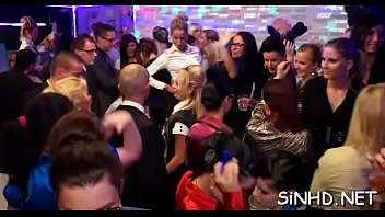 Earrth Shattering Orgasms With Charming Babes And Hunks