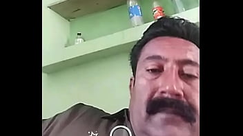 Indiano Exibe Pau Na Cam