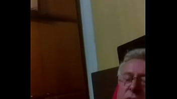 Coroa Sem Nada Pra Fazer Vai Exibir O Pau Na Cam