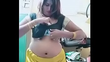 Swathi Naidu Sexy Saree Change