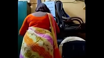 Swathi Naidu Doing Makeup For Shoot