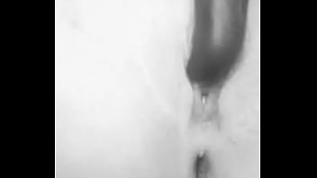 Sola Disfrutando De Su Vibrador