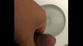 Jalandomela En Los Baños De La Facultad