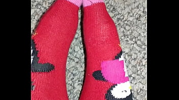 Tease, Socks, Foot-play, Toesocks, Foit-fetish - Unknown - 2025 - Incredible - Scene - Video 3607589