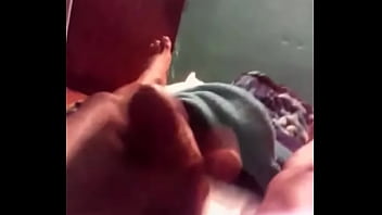 Hetero Engañado Se Pajea Hasta Venirse