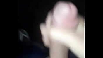 Novinho Se Acando Na Punheira E Gozando Igual Cavalo