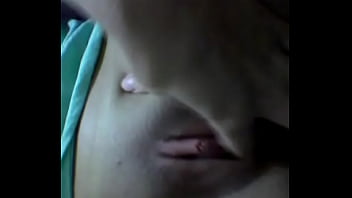 Young Girl Masturbating - Novinha Molhadinha 2