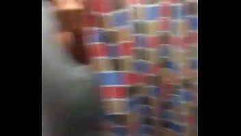 Gordinho Safado é Pego Na Punheta Durante O Banho