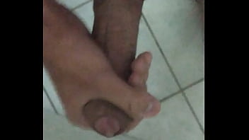 Punheta R_pidinha No Banho