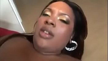 Amber Swallows Vs Charlie Mac