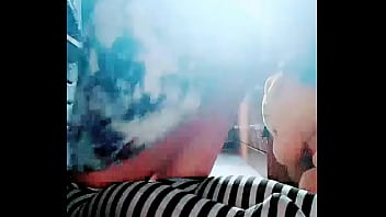 Novinha Mostrando Seus Pezinhos E Seu Rabo