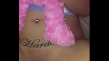 Le Regalo Un Osito Para Cojerla